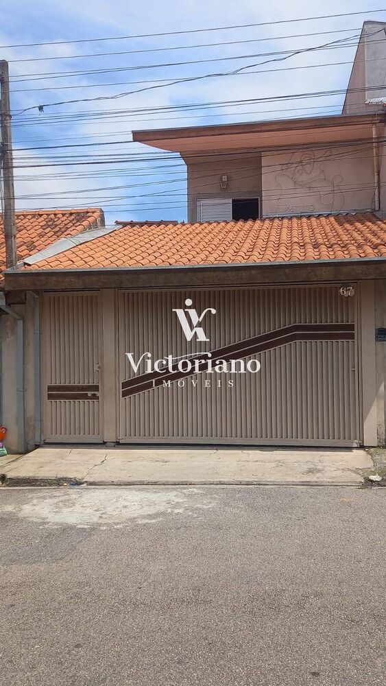 Casa à venda com 2 quartos, 80m² - Foto 1