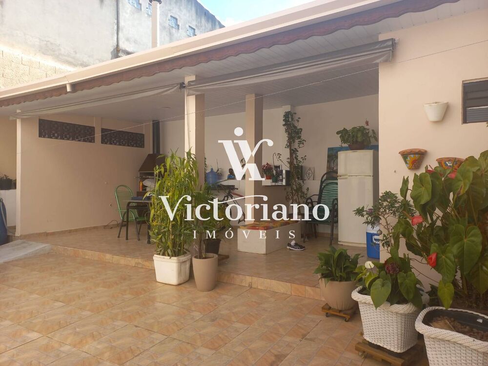 Casa, 9 quartos, 337 m² - Foto 3