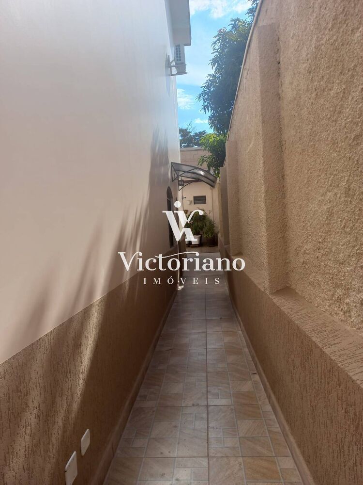 Casa, 9 quartos, 337 m² - Foto 4