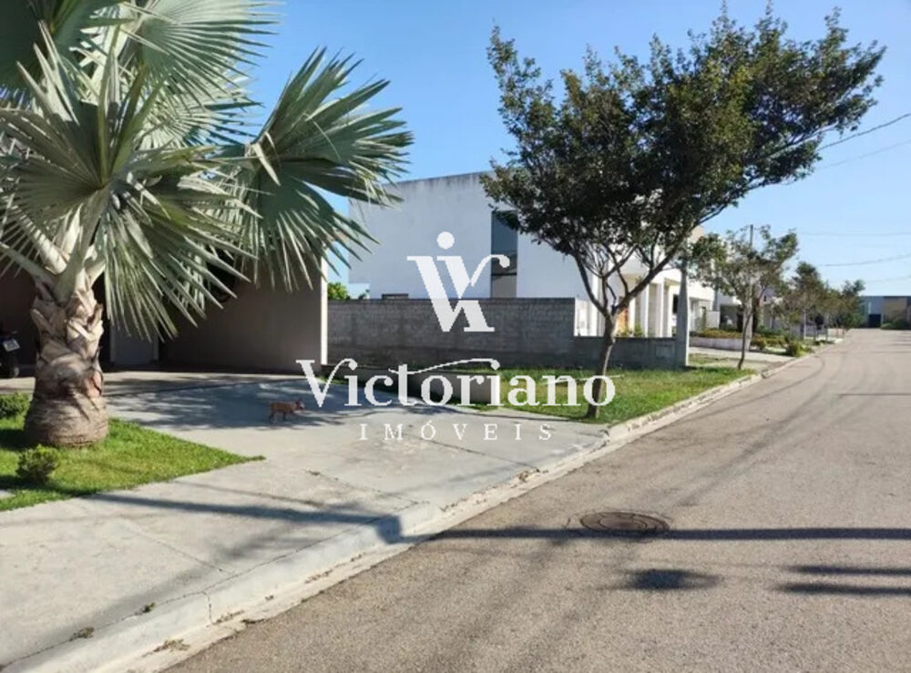 Terreno à venda, 300m² - Foto 1