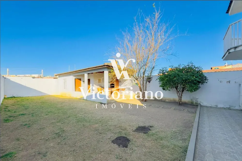 Casa, 4 quartos, 263 m² - Foto 4
