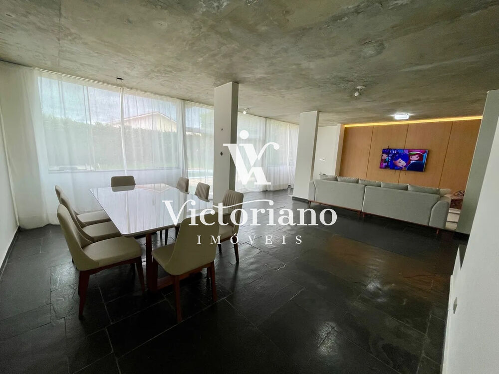 Casa à venda com 6 quartos, 300m² - Foto 4