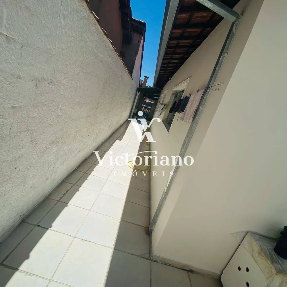 Casa, 3 quartos, 242 m² - Foto 2