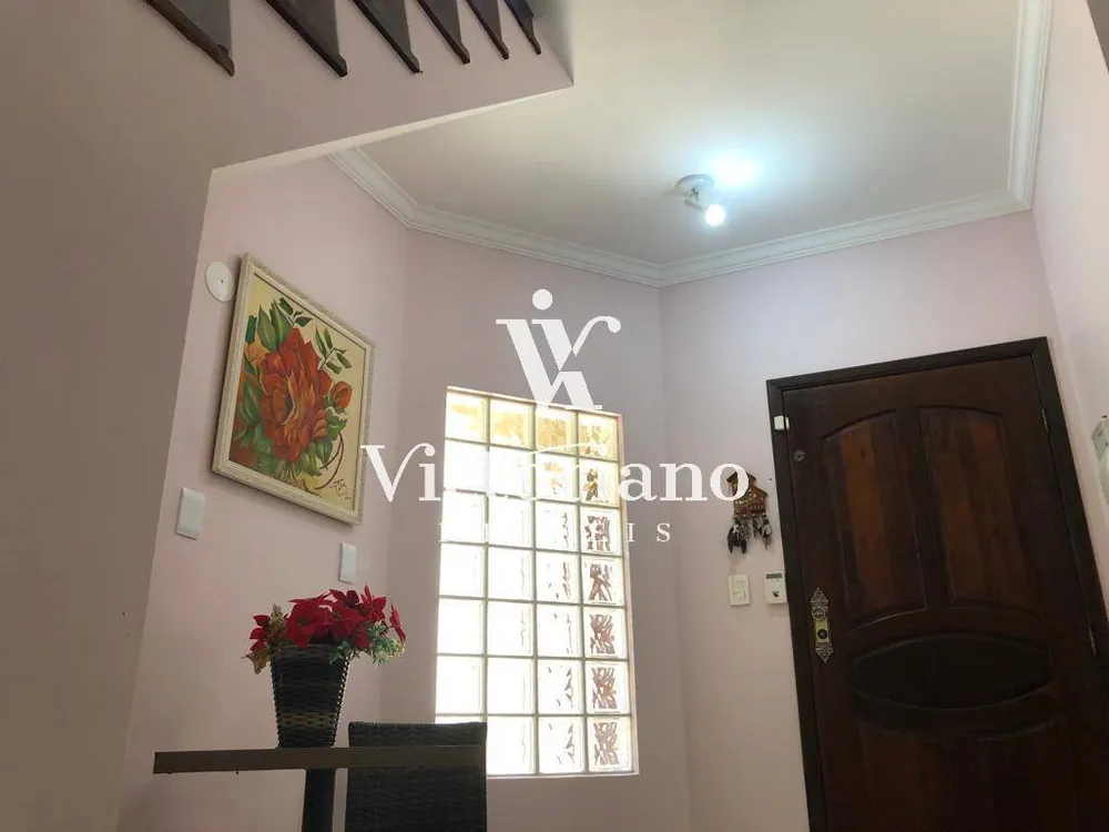Casa, 4 quartos, 131 m² - Foto 1