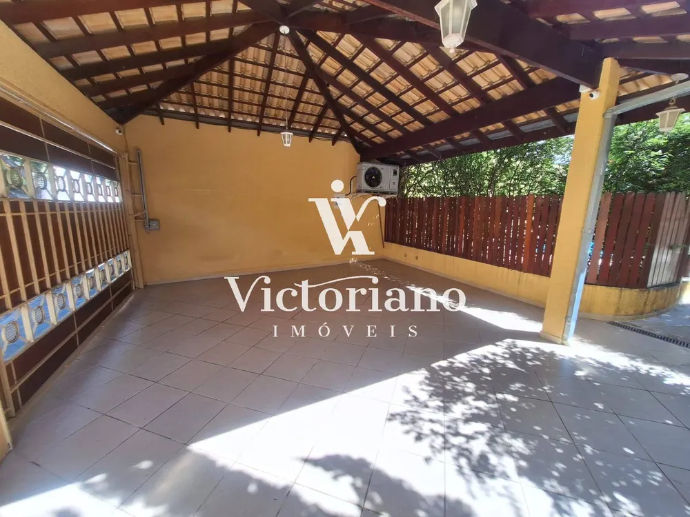 Casa, 3 quartos, 203 m² - Foto 1