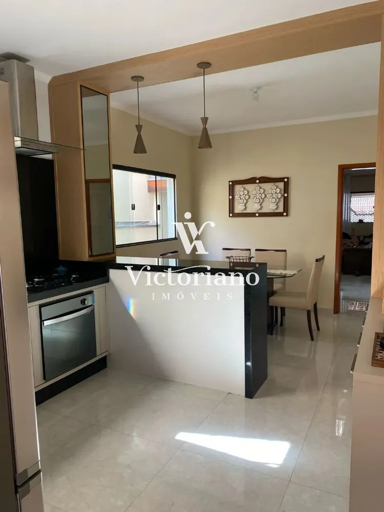 Casa, 3 quartos, 165 m² - Foto 1
