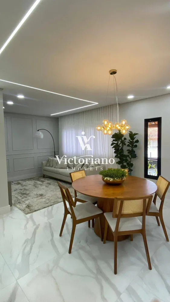 Casa, 3 quartos, 210 m² - Foto 3