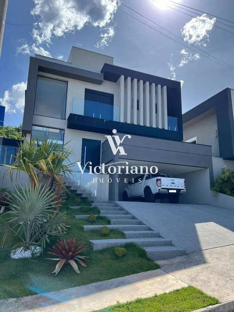 Casa de Condomínio à venda com 3 quartos, 247m² - Foto 1