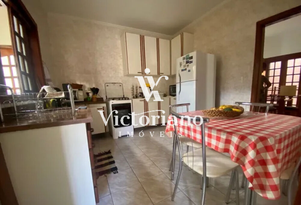 Casa, 3 quartos, 265 m² - Foto 4