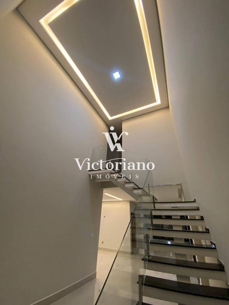 Casa de Condomínio à venda com 3 quartos, 222m² - Foto 3
