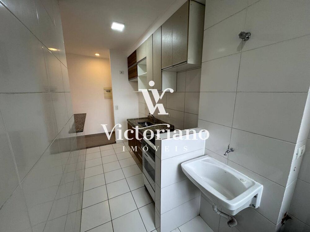 Apartamento à venda com 3 quartos, 80m² - Foto 1