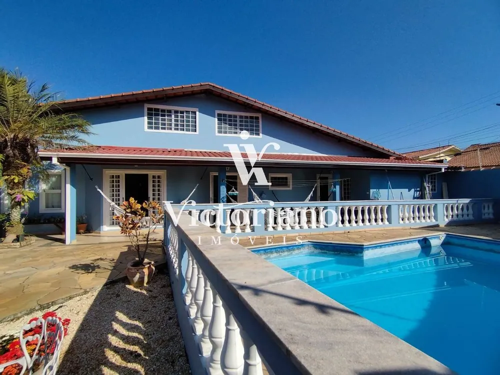 Casa, 4 quartos, 175 m² - Foto 1