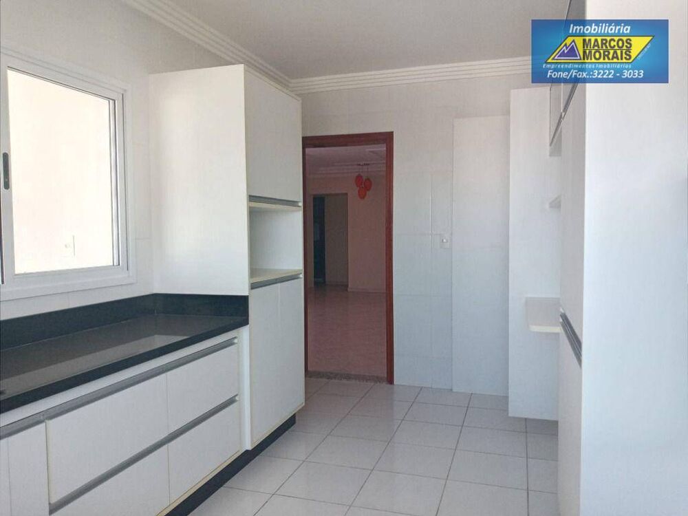 Cobertura à venda com 3 quartos, 210m² - Foto 1
