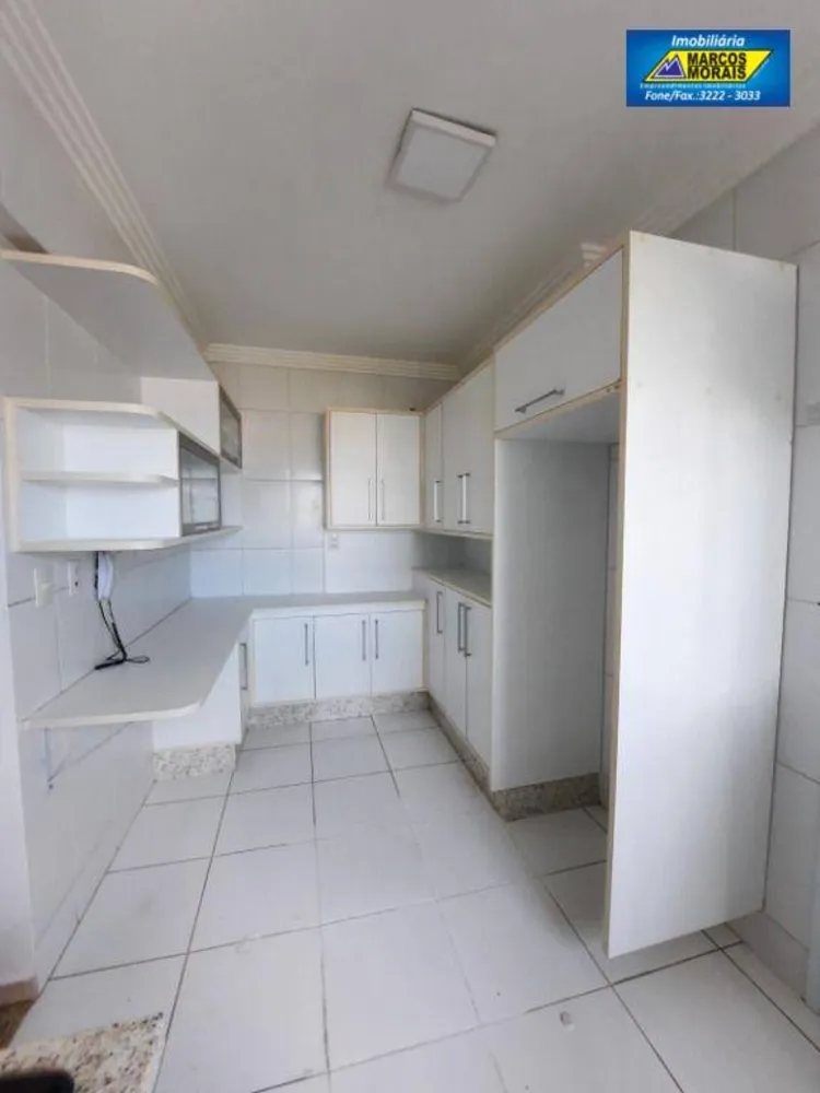 Apartamento, 3 quartos, 100 m² - Foto 2