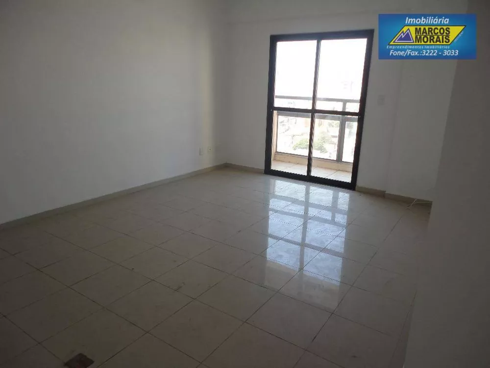 Apartamento à venda com 3 quartos, 112m² - Foto 1