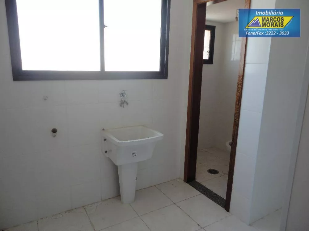 Apartamento à venda com 3 quartos, 112m² - Foto 3