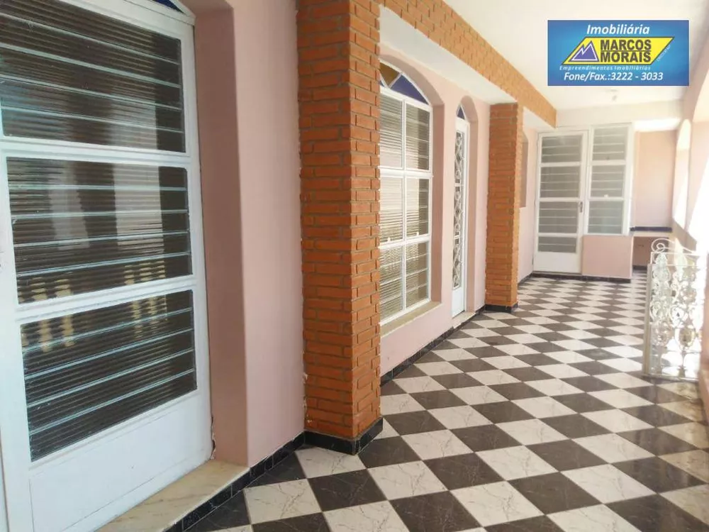 Casa à venda com 3 quartos, 200m² - Foto 8