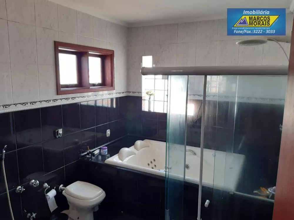 Casa, 4 quartos, 250 m² - Foto 1