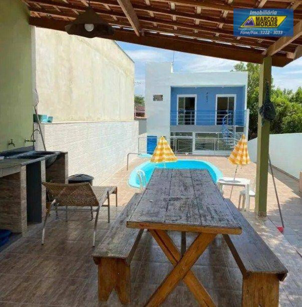 Casa, 2 quartos, 215 m² - Foto 1