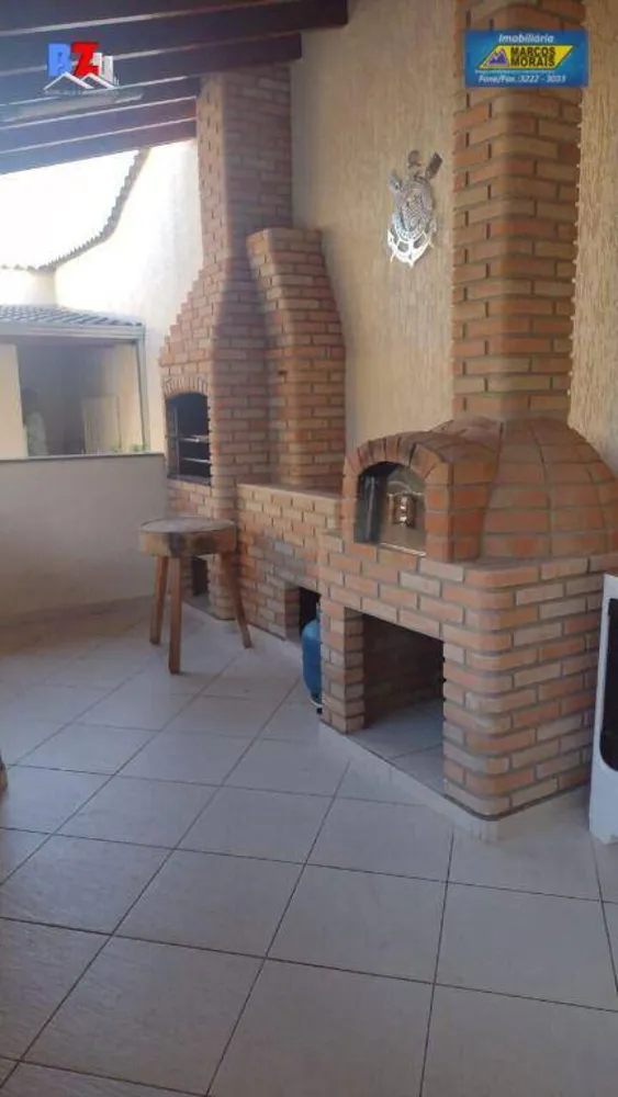 Casa, 3 quartos, 330 m² - Foto 2