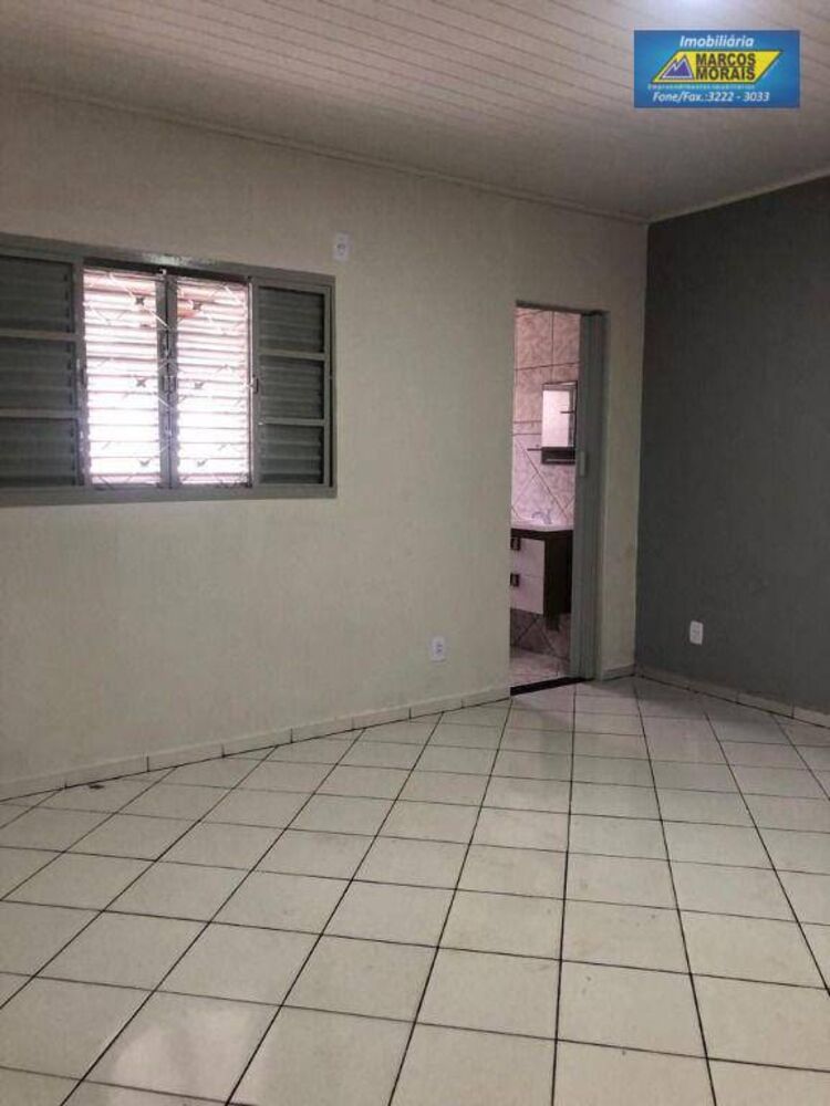 Casa, 1 quarto, 52 m² - Foto 2