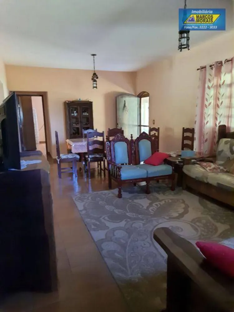 Chácara, 4 quartos, 300 m² - Foto 1