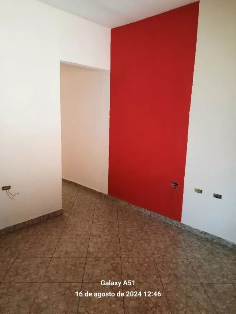 Casa à venda com 2 quartos, 101m² - Foto 3