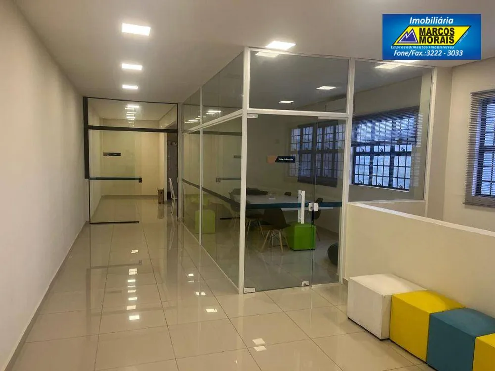Loja-Salão, 700 m² - Foto 1