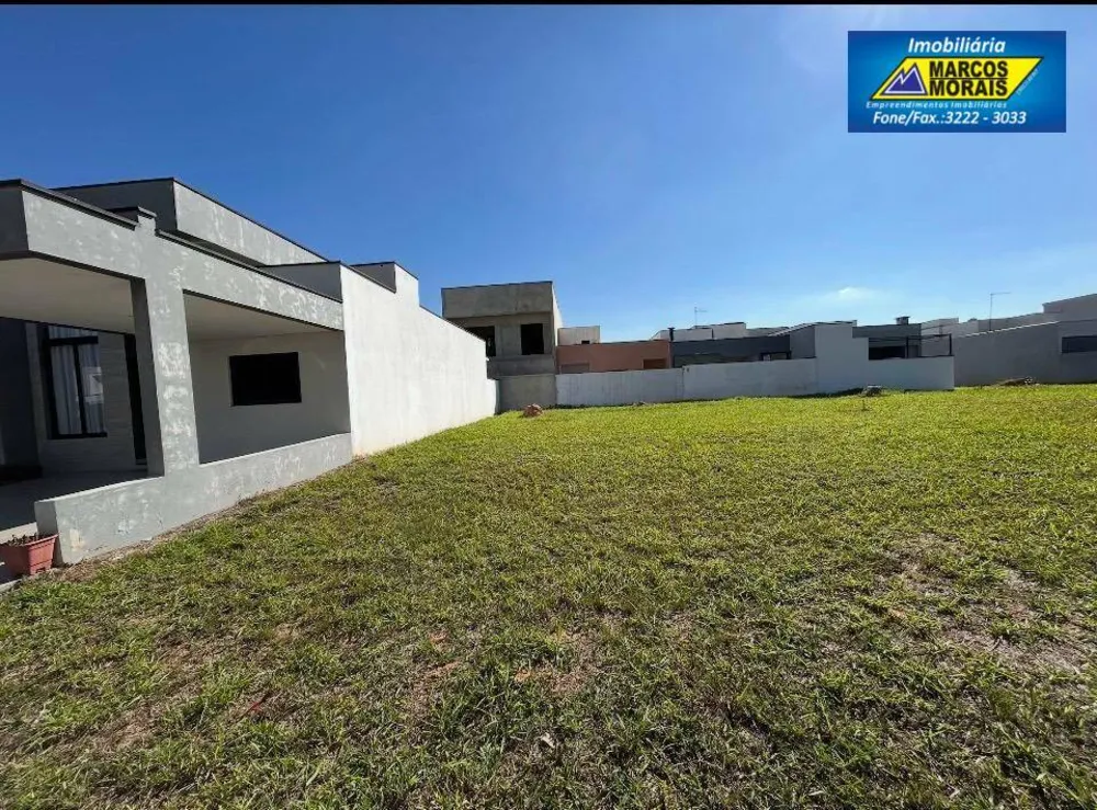 Loteamento e Condomínio, 150 m² - Foto 1
