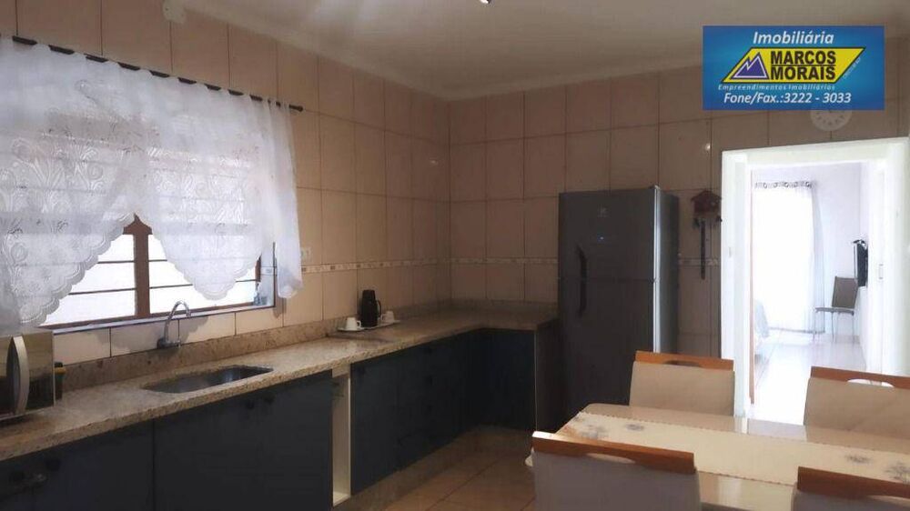 Casa, 3 quartos, 170 m² - Foto 2