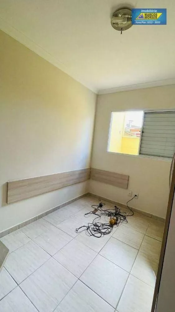 Apartamento à venda com 2 quartos, 63m² - Foto 3