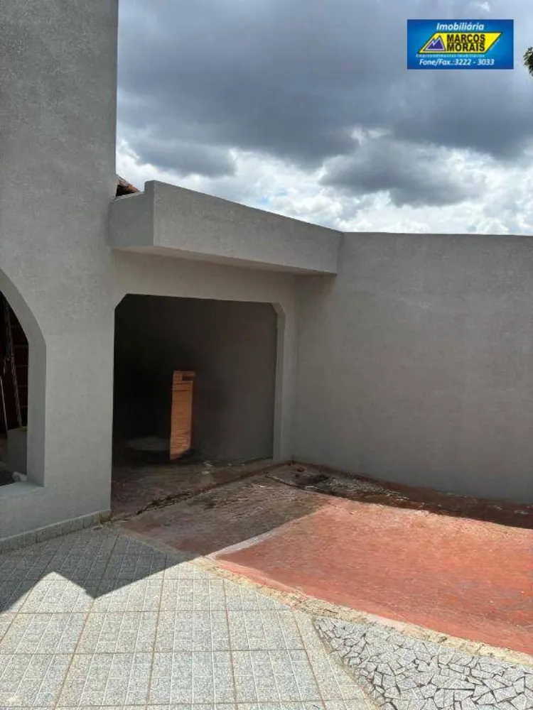 Casa, 3 quartos, 210 m² - Foto 1
