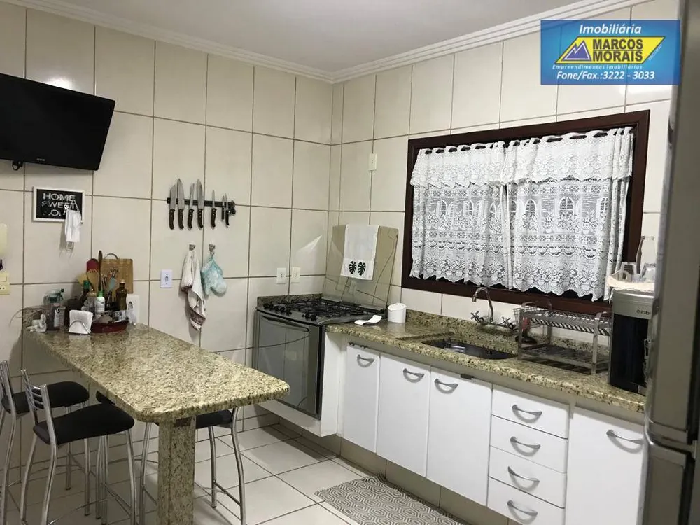 Casa, 3 quartos, 202 m² - Foto 8