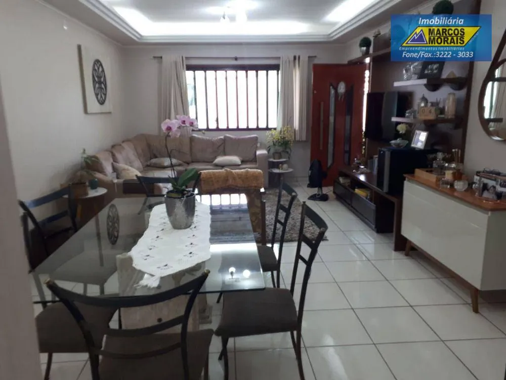 Casa, 3 quartos, 202 m² - Foto 3