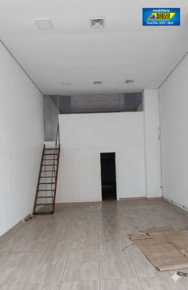Loja-Salão, 160 m² - Foto 1