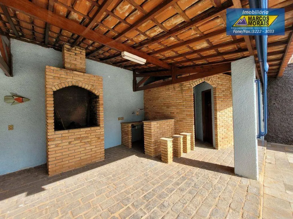 Casa, 3 quartos, 400 m² - Foto 2