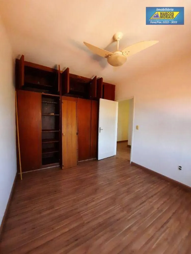 Casa, 3 quartos, 268 m² - Foto 2