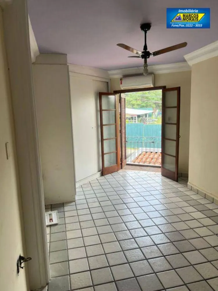 Casa, 6 quartos, 230 m² - Foto 4