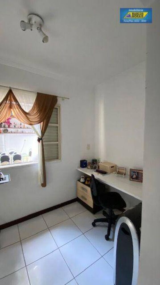Casa à venda com 3 quartos, 180m² - Foto 9