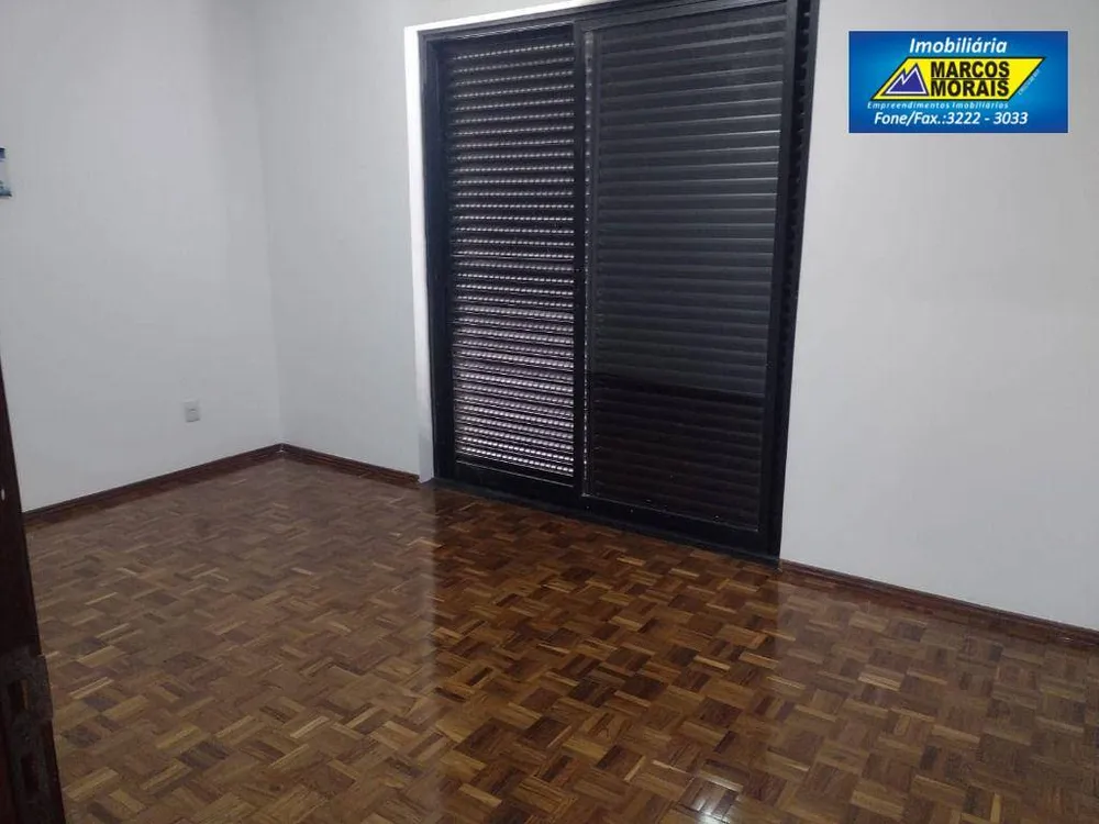Casa, 3 quartos, 280 m² - Foto 2