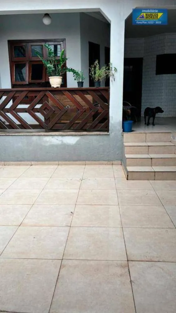 Casa, 4 quartos, 240 m² - Foto 4