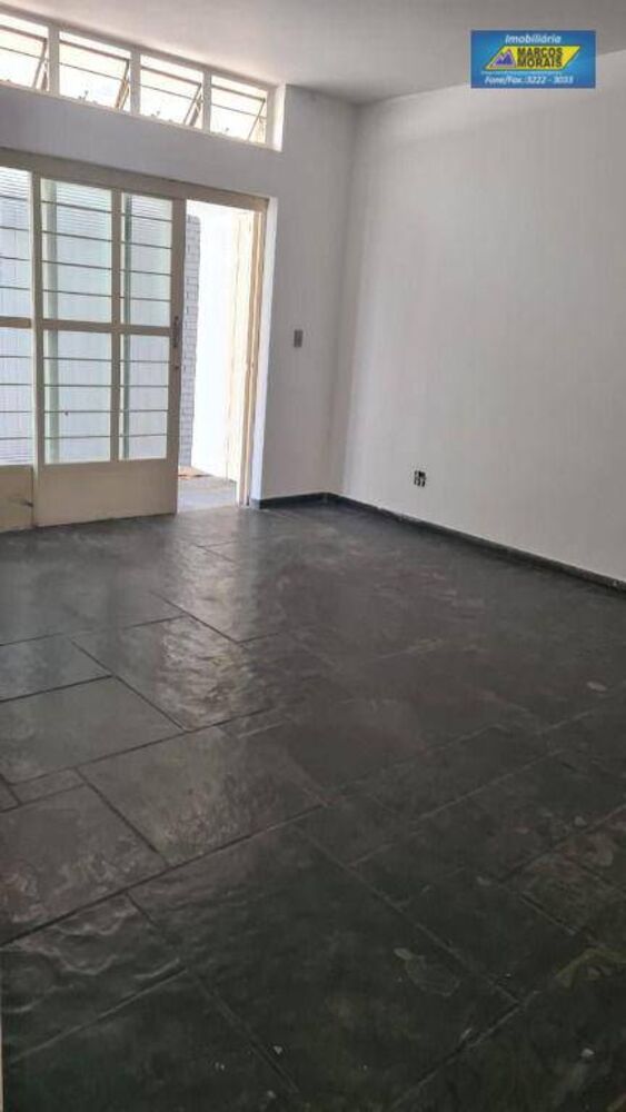 Casa, 3 quartos, 220 m² - Foto 3