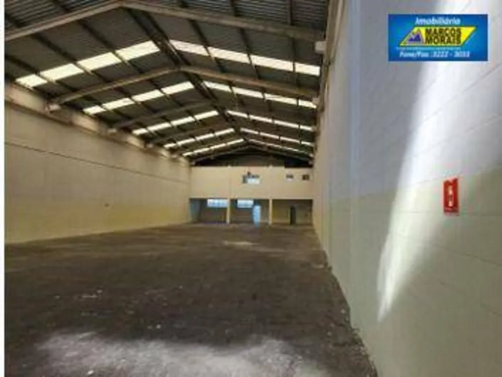 Depósito-Galpão, 750 m² - Foto 1