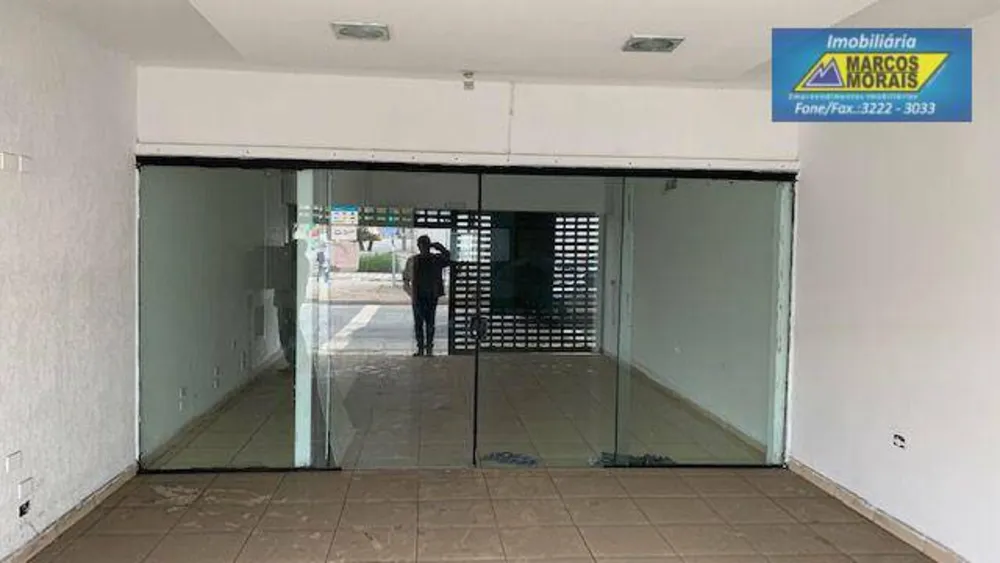 Loja-Salão, 242 m² - Foto 1