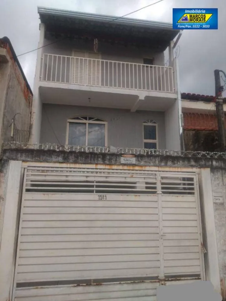 Casa, 3 quartos, 200 m² - Foto 1