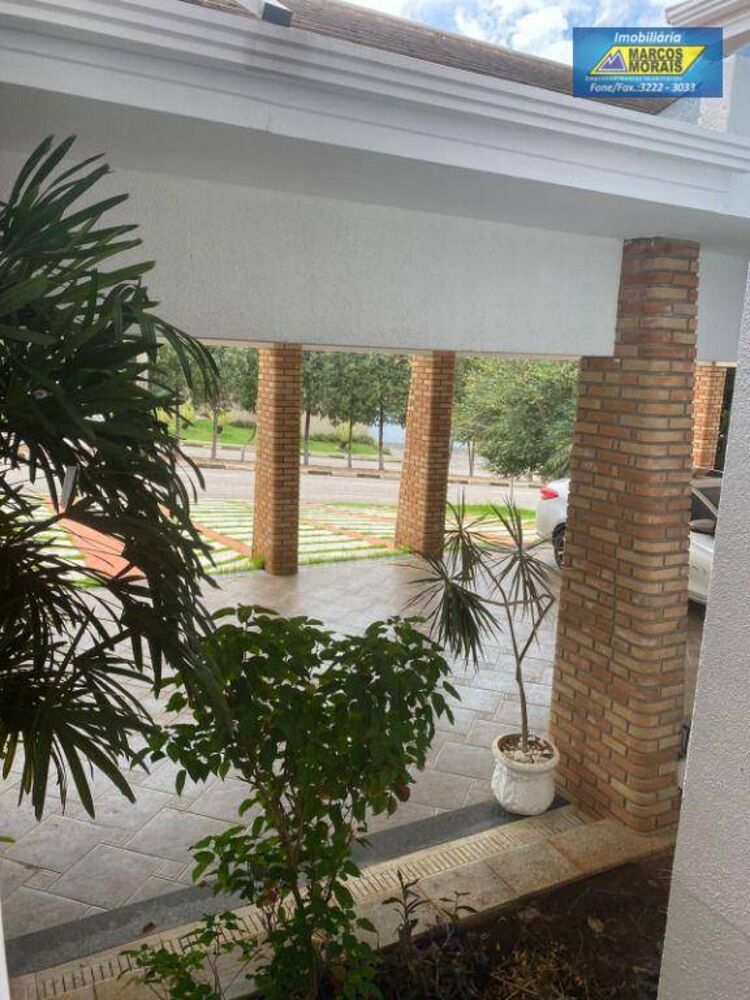 Casa de Condomínio à venda com 4 quartos, 560m² - Foto 11