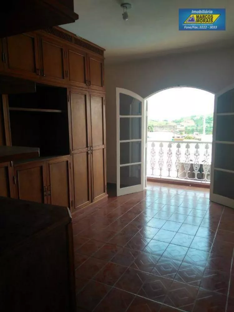 Casa, 3 quartos, 200 m² - Foto 6