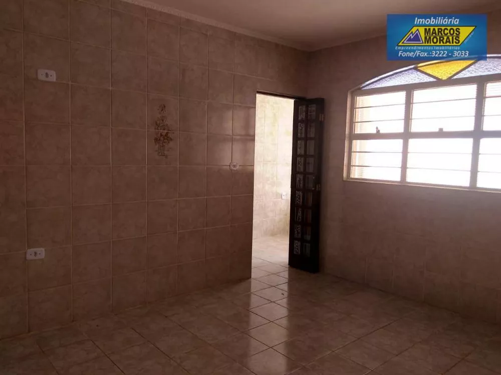 Casa, 3 quartos, 200 m² - Foto 10