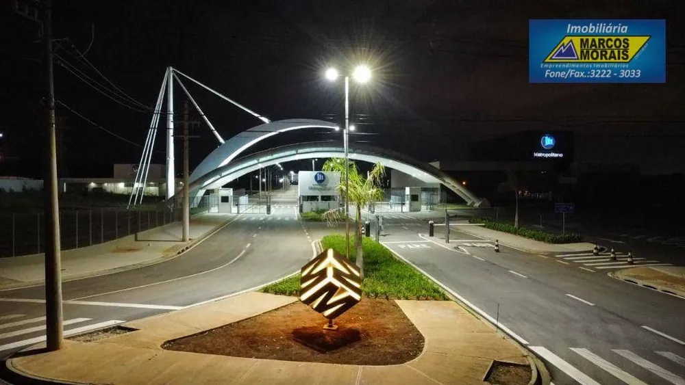 Depósito-Galpão, 2700 m² - Foto 1