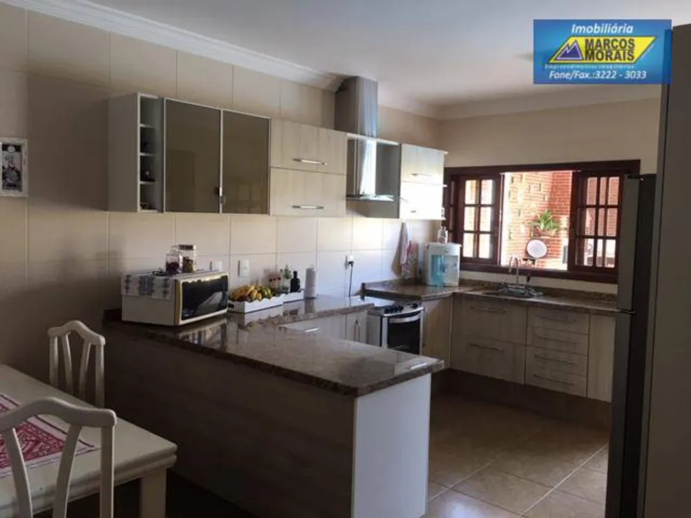 Casa, 3 quartos, 360 m² - Foto 4